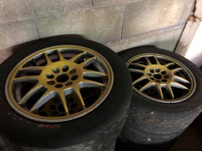 Jantes clio Rs Phase 1 pièces et voitures de course à vendre de