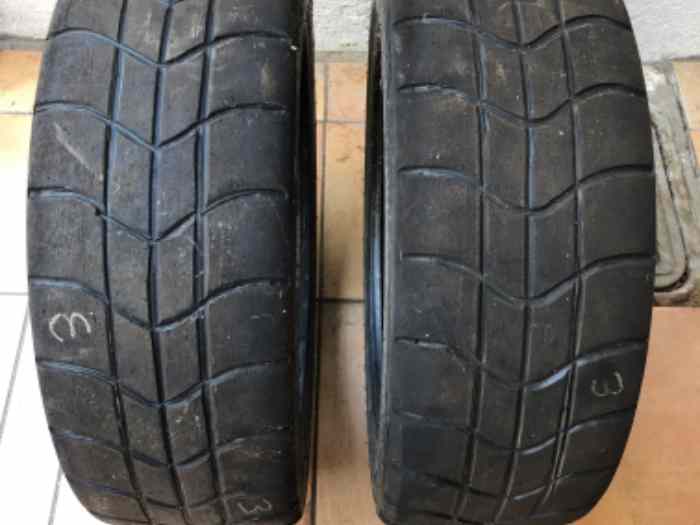 2 pneus Pirelli PZero RE7 retaillé 200 625 17 pièces et voitures de