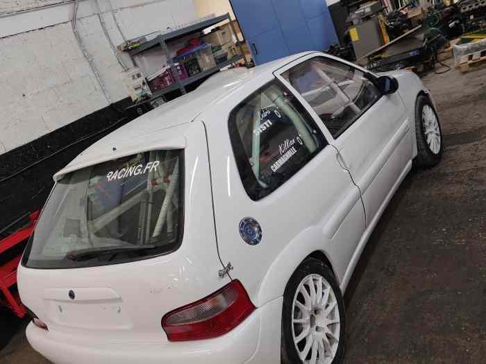 Saxo Vts F Pi Ces Et Voitures De Course Vendre De Rallye Et