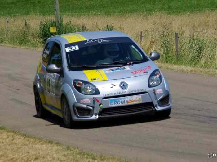 A vendre Twingo R1 pièces et voitures de course à vendre de rallye