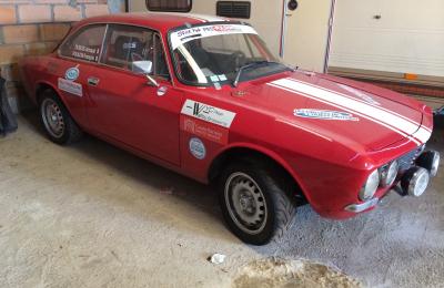 Alfa Romeo bertone 2000 gr2 1