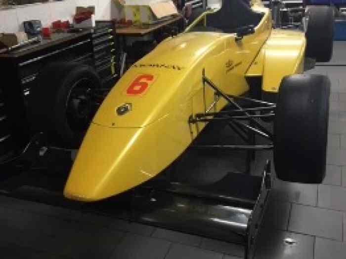 Formule Renault TATUUS FR 2000 0