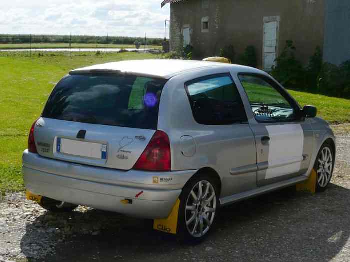 Clio 2 RS1 N3 1