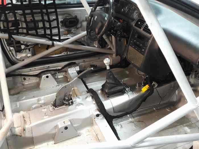 Peugeot 406 coupe V6 track/circuit car 5