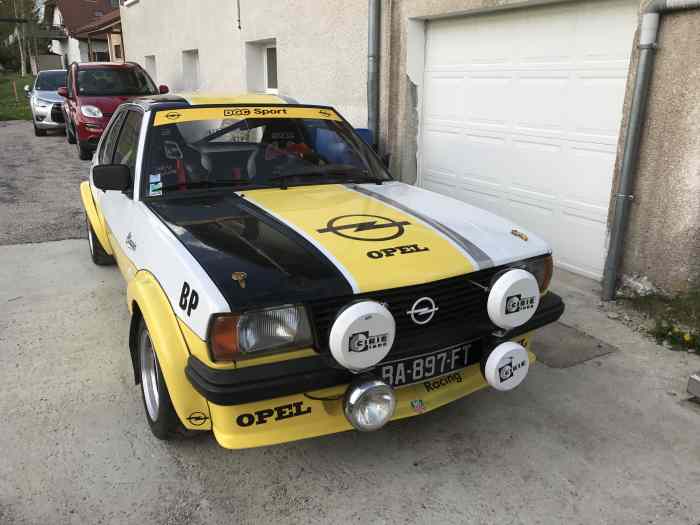 Opel ascona i2000 0