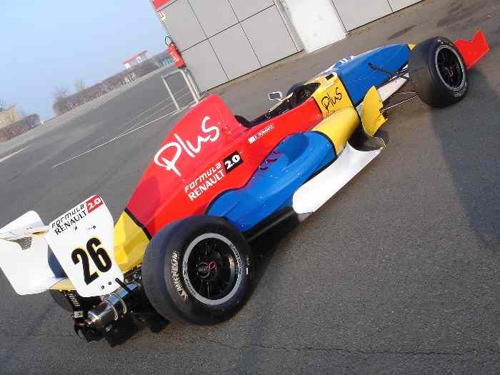 Formule Renault 2.0 2008 palettes au volant 1