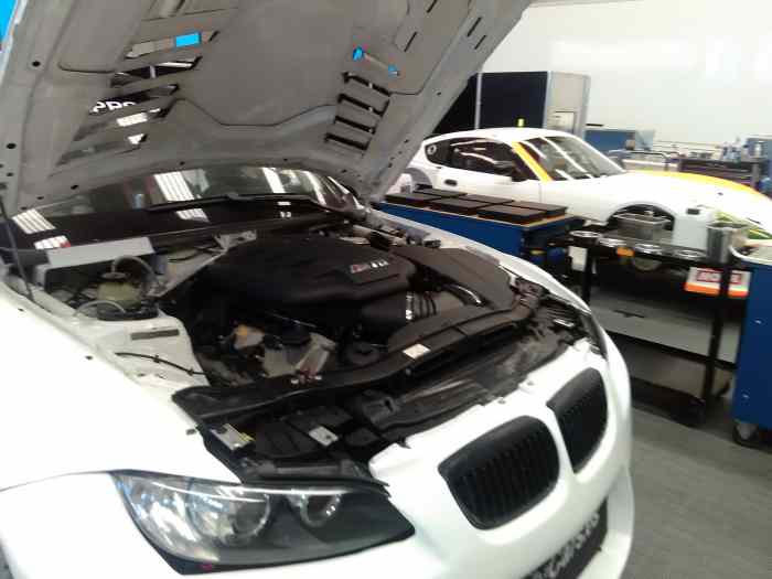 Vend prix sacrifié BMW M3 ( E92 ) Super stars V8... 4