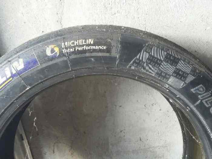 6 Slicks Michelin Pilot Sport 195X50X17 + 4 MRF 215x45x17 comme neufs 0