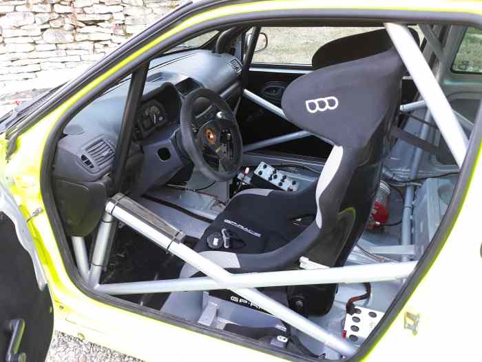 CLIO 2 RS F2000 1