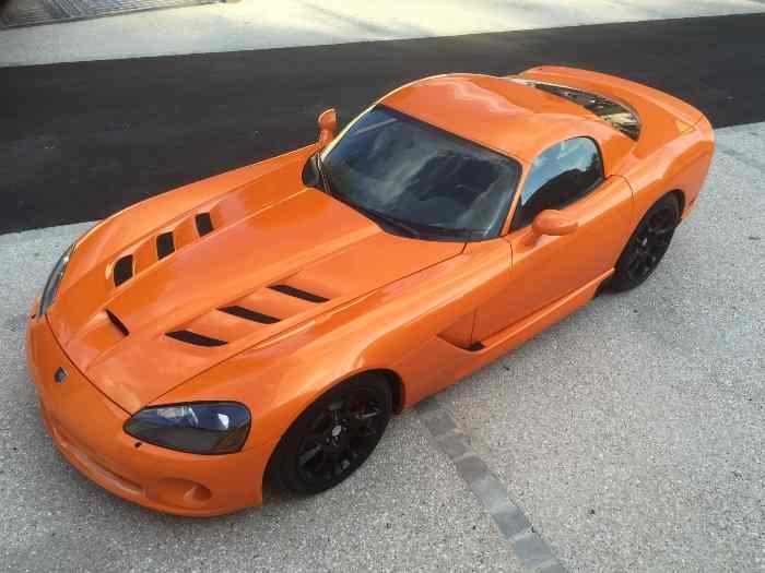 DODGE VIPER ACR 700 HENNESSEY