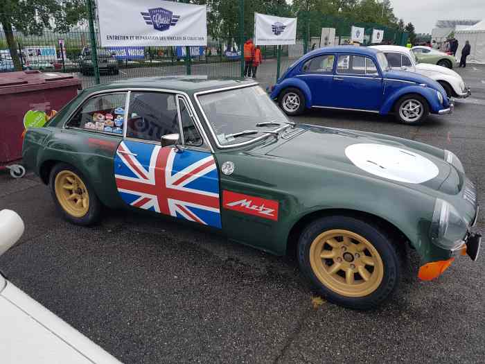 MG B GT Sebring Replica - Pièces Et Voitures De Course à Vendre, De ...