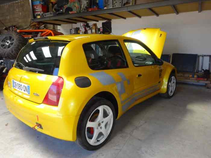 clio rs large 1