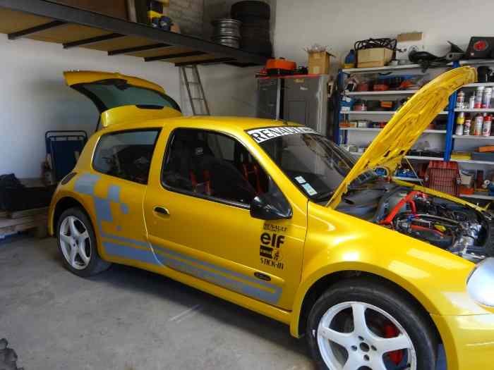 clio rs large 0