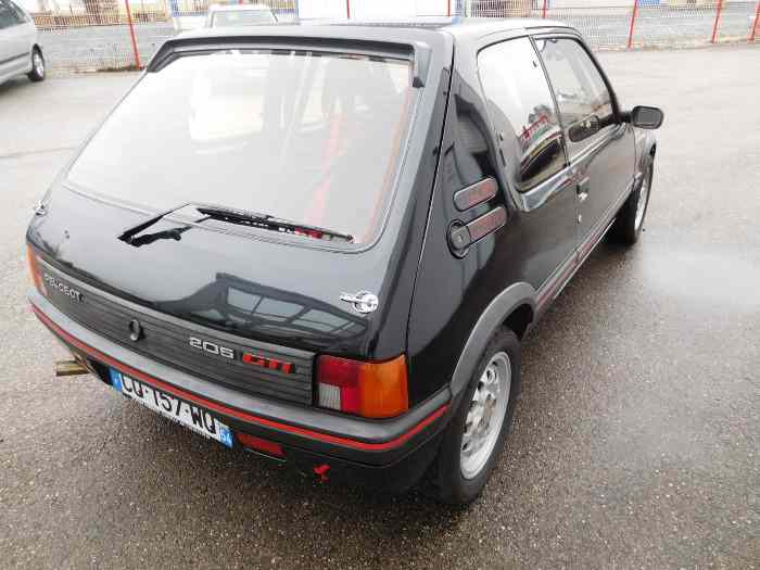 Peugeot 205GTI 1985 1