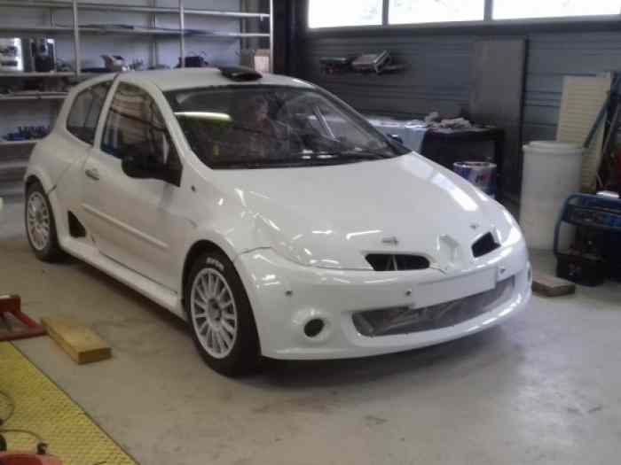 Vends Chassis carrosserie Clio III T3f 0