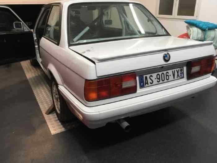 BMW E30 325i GR A 1