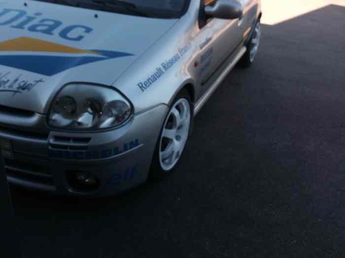 Clio 2 RS phase 1 shift ligth