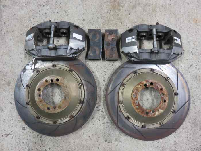 Kit freins avant 4 pistons 206 F2000