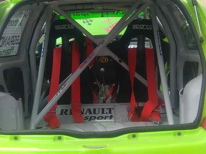 CLIO RS F2000 3
