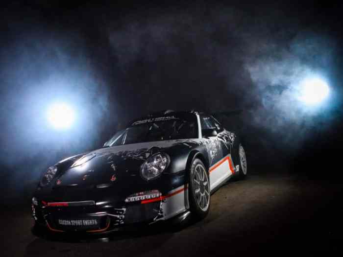 Loue Porsche GT+ 0