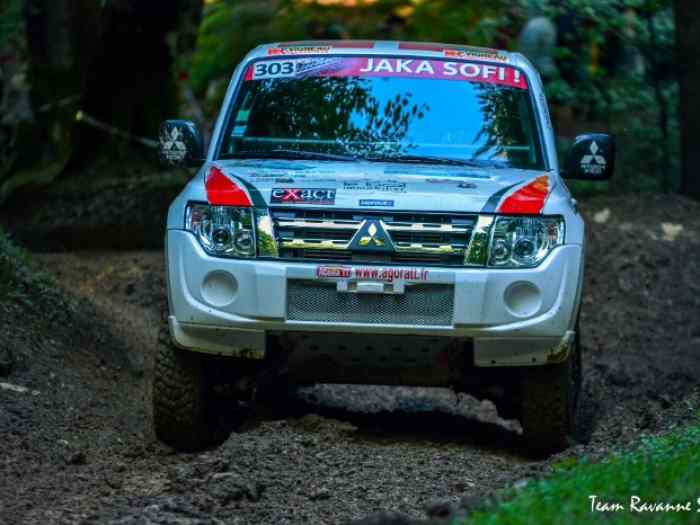 Mitsubishi Pajero rallye et endurance 4