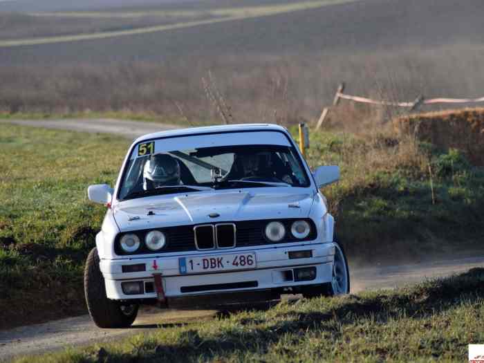 BMW E30 325i 1