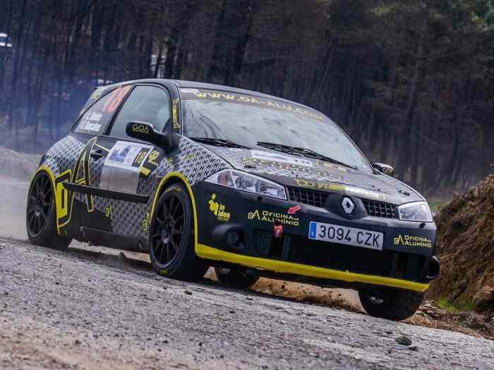 Renault Megane RS - Préparé pour rallye 4