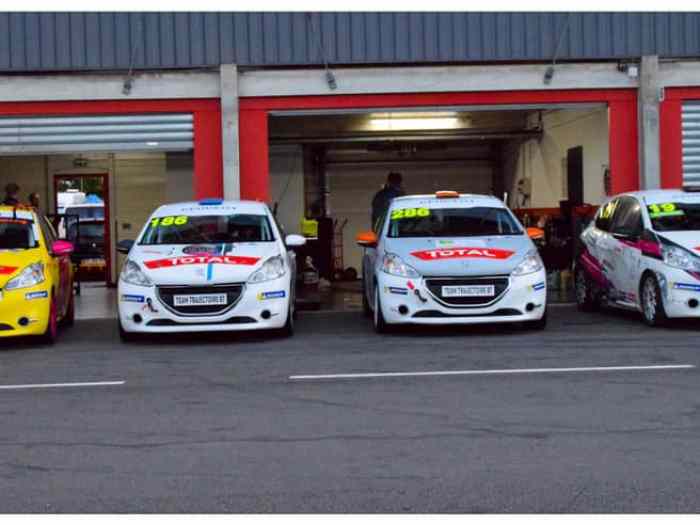 DÉCOUVREZ LA 208 RACING CUP 3