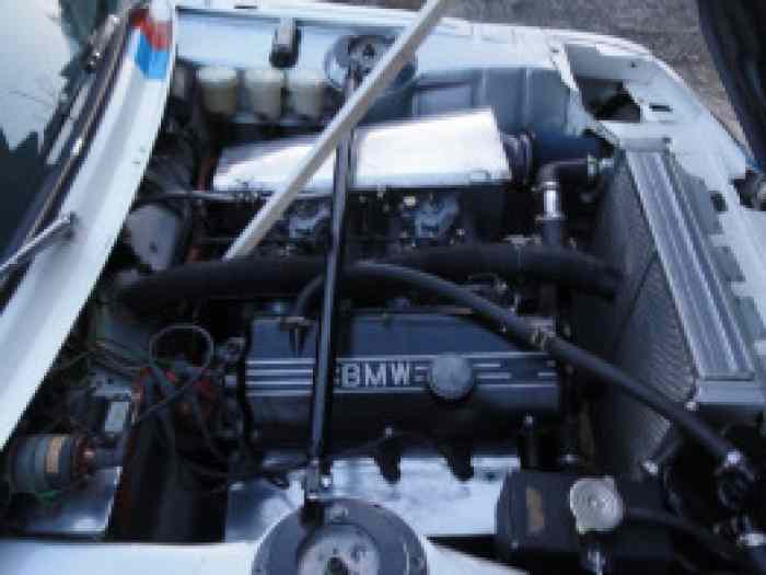 BMW 2002 Saloon Car VHC 3