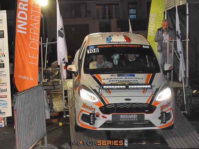 HELWIN MOTORSPORT LOUE FIESTA R1T POUR...