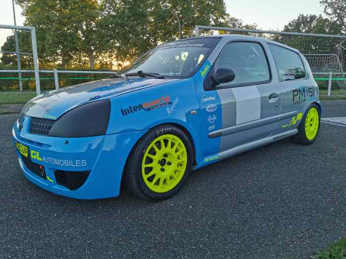 CLIO 2 CUP