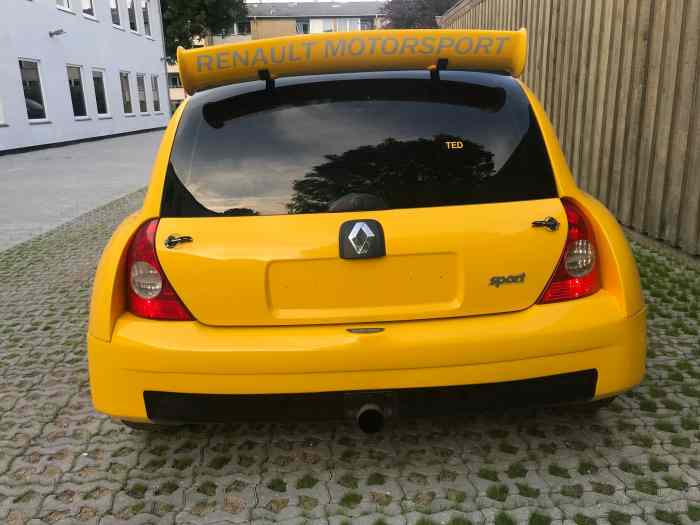 Renault Clio Maxi 2000 4