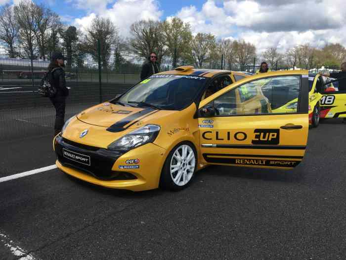 Clio 3 cup X85 - 12 834 2