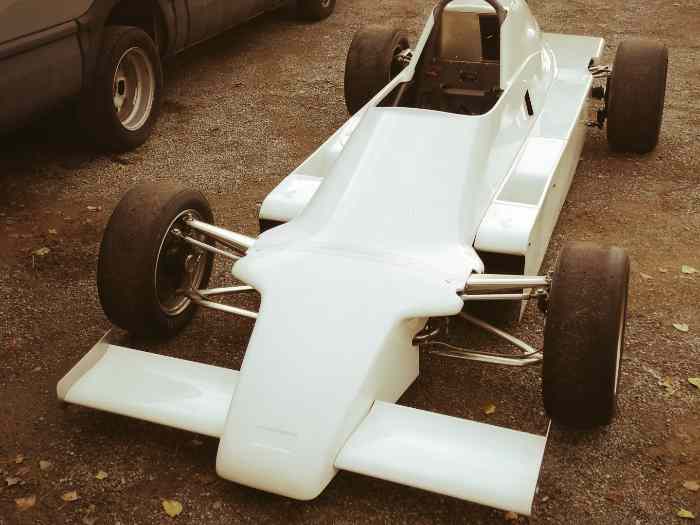 Formule Ford 2000 Van-Diemen 1983 1