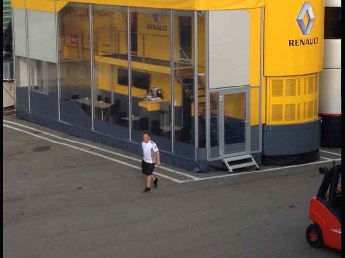 GP2 STRUCTURE EX RENAULT FOR SALE BY PADDOCK DISTRI 2