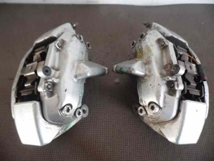 ETRIERS DE FREINS BREMBO MERCEDES AMG W203 & W209 3