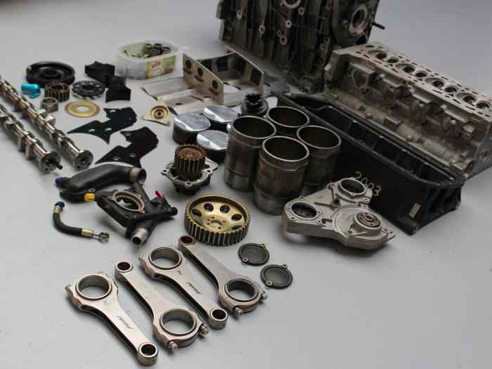 Kits bielles / chemises / pistons 206 WRC Version 1999 / 2000 5