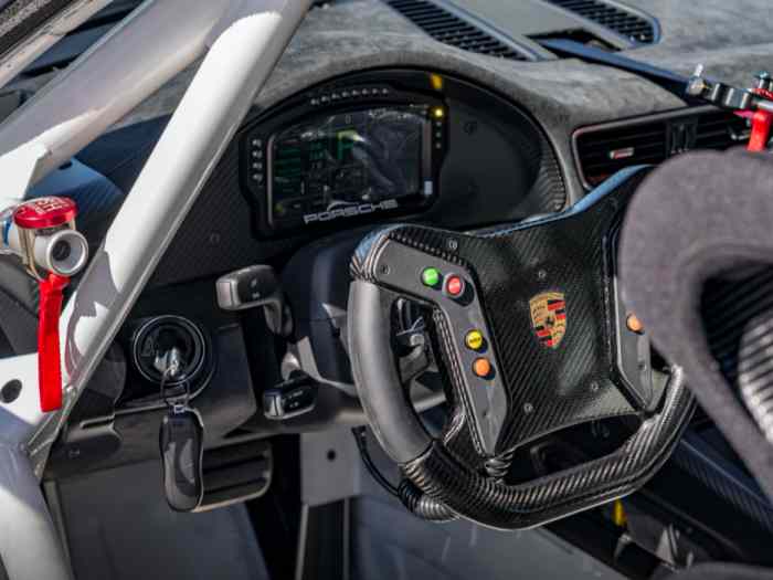 Porsche 911 GT2 RS Clubsport 1
