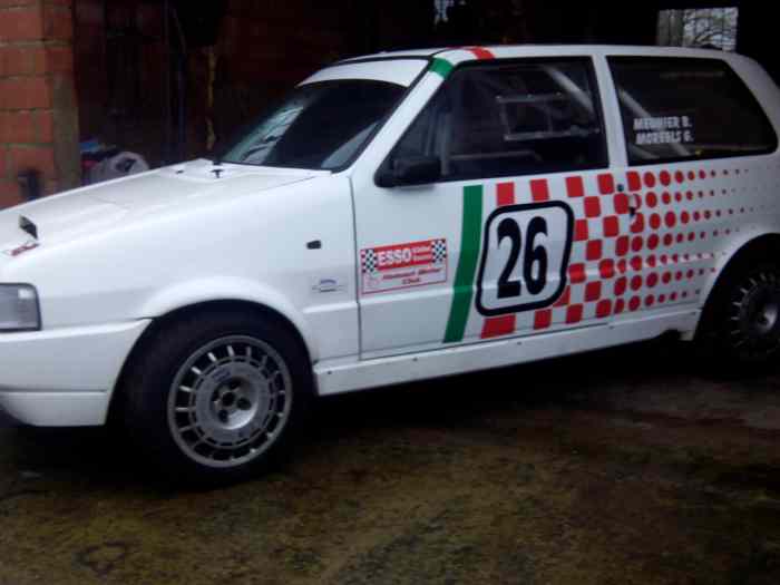 Fiat Uno Turbo 0