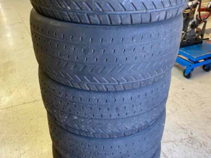 Pneus VHC Pirelli occasion D5 D5A D3A 17 pouces asphalte 1