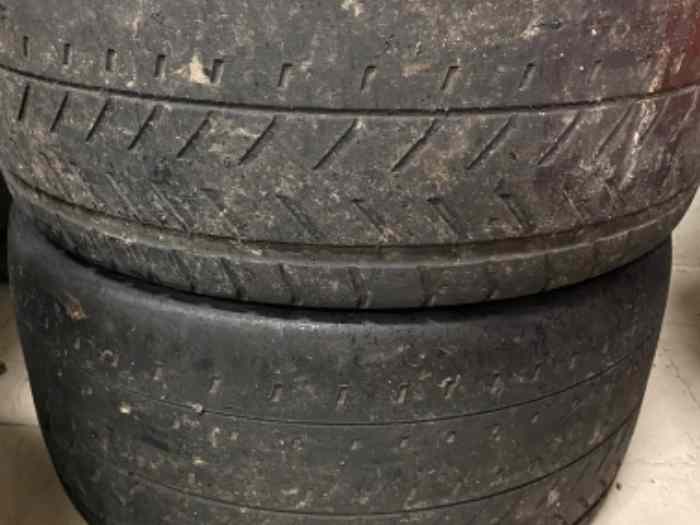 Pneus Pirelli VHC 315/40 R16 occasion 1