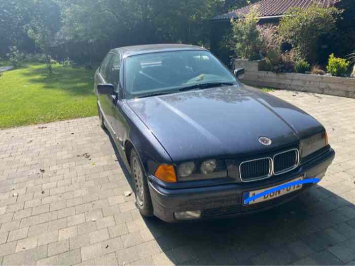 BMW E36 320 I 5