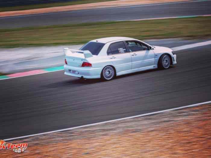 Mitsubishi evo7 trackdays 1