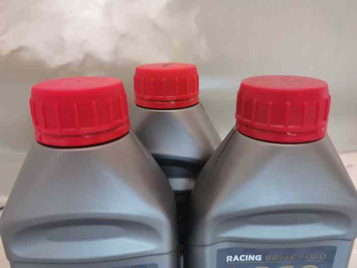 Liquide de frein MOTUL RBF 660 1