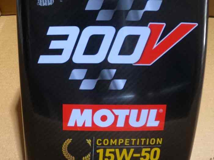 HUILE MOTUL 300V