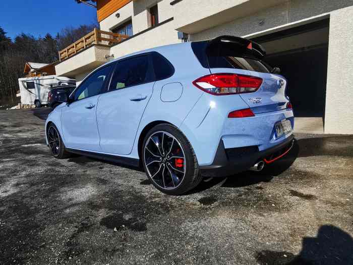 Hyundai i30N blue performance 3