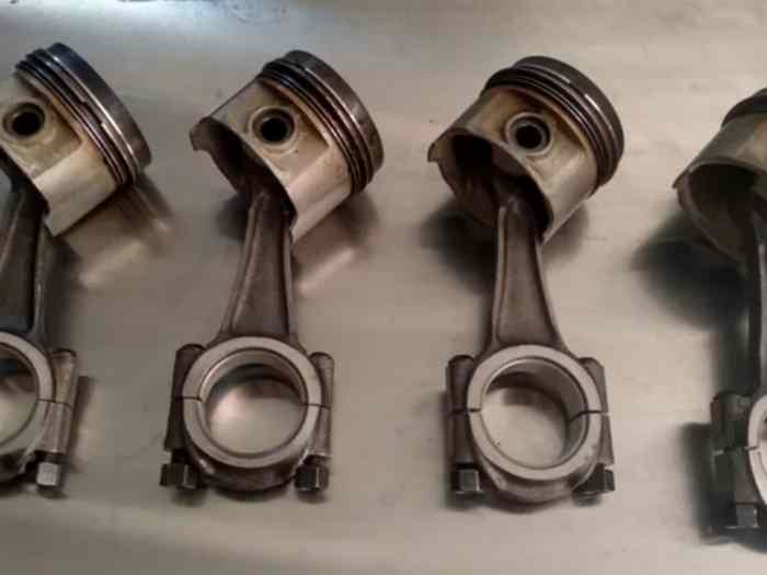 Bielles pistons origine Peugeot 205, 1...