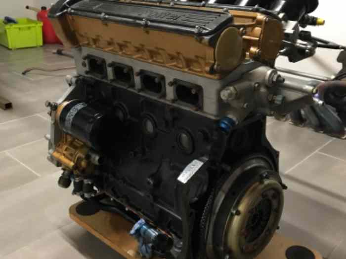 Moteur BMW M12/7 - 2 litres électronique 4