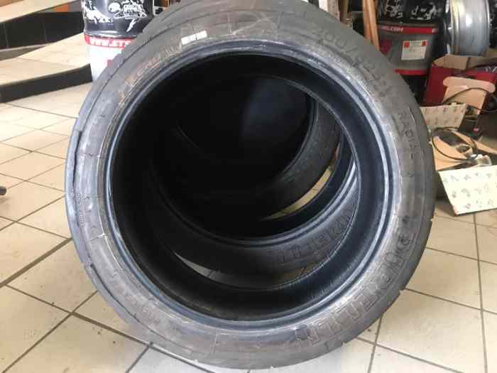 4 pneus Pirelli P zero RE7 200/625/17 3