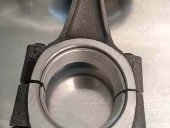 Bielles pistons origine Peugeot 205, 104, samba 1